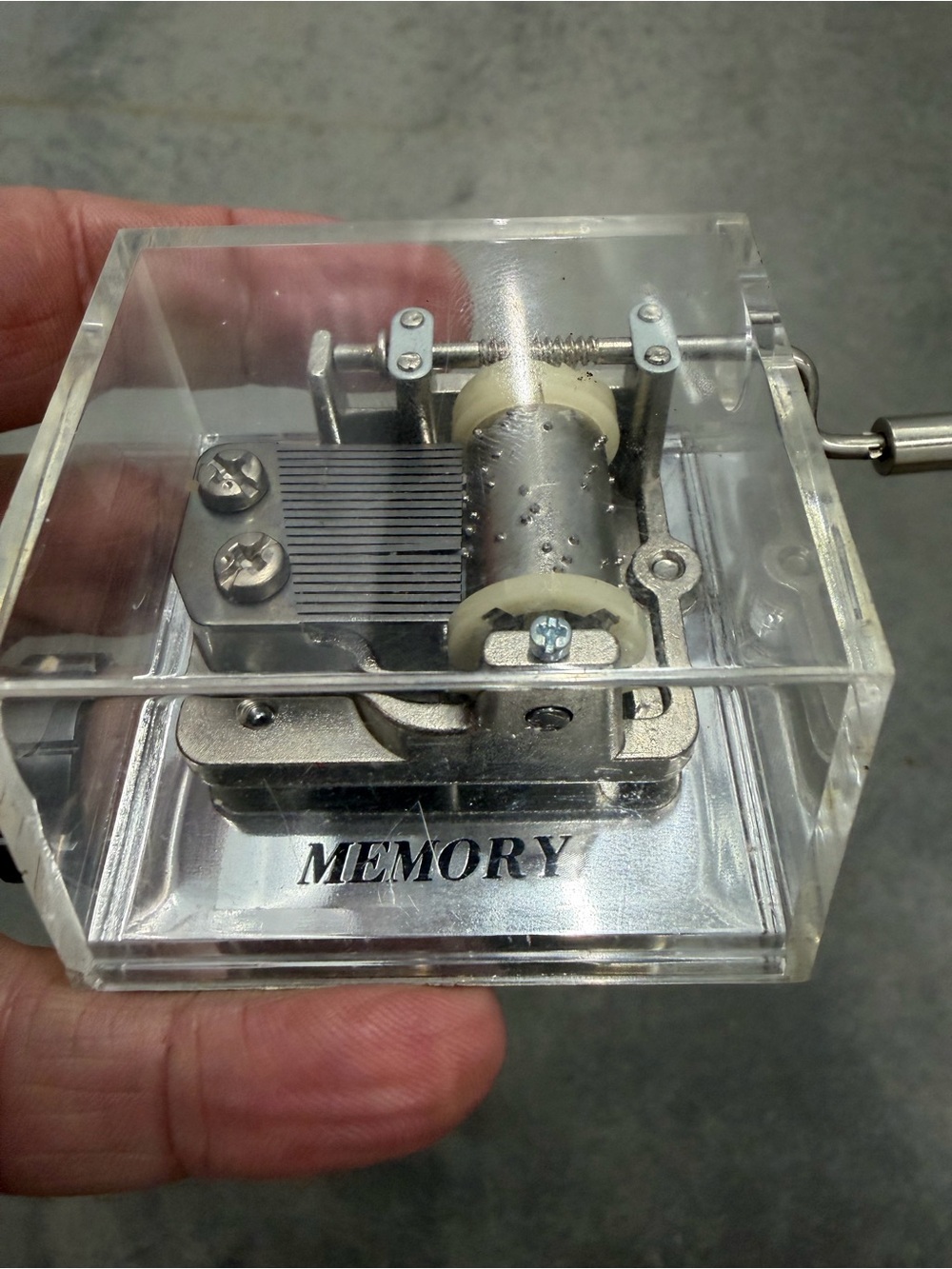 Memory Hand-Crank Music Box - Clear Acrylic, Silver Mechanism